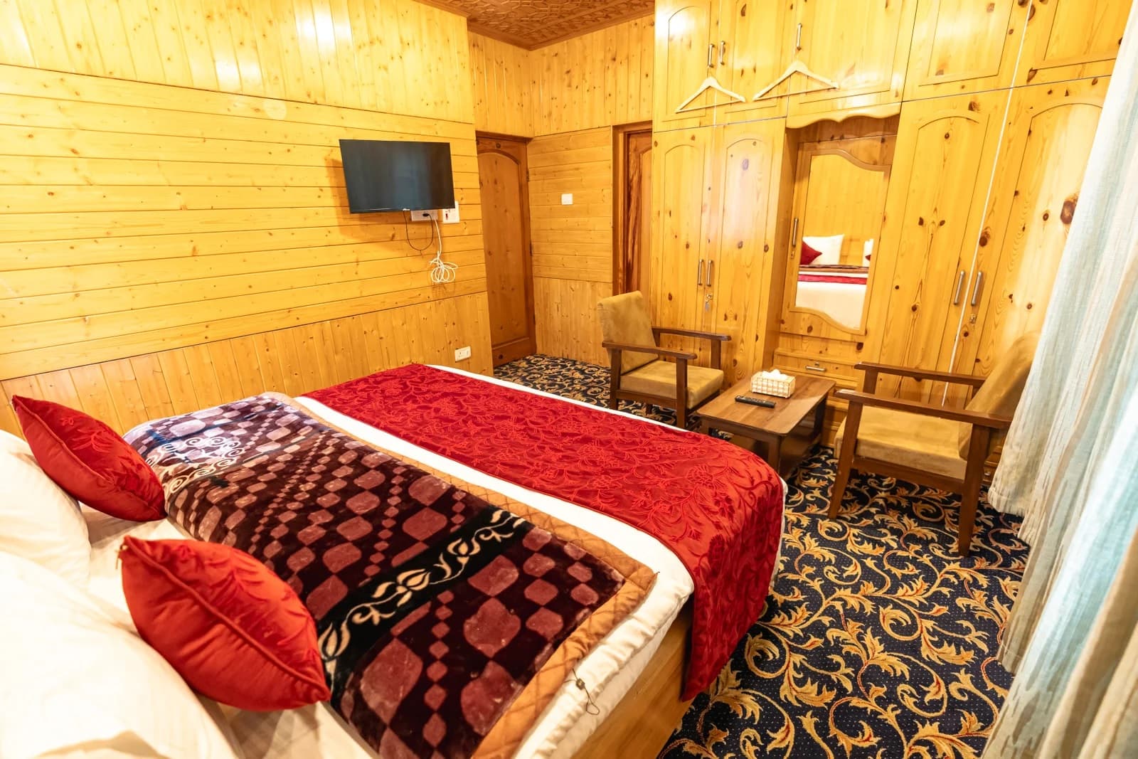 Family Mountain View Room